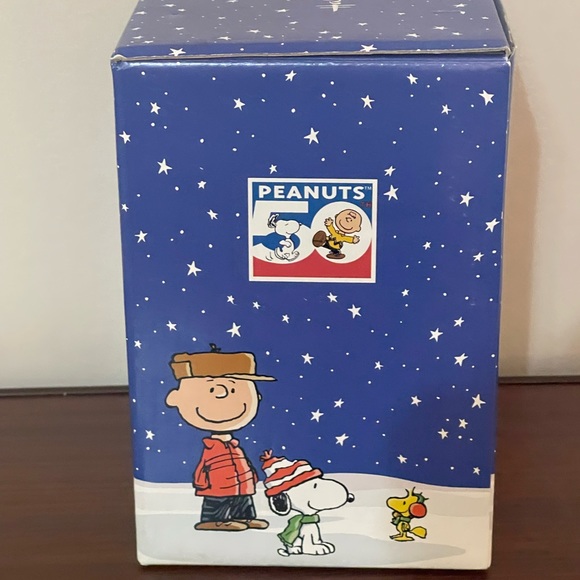 Peanuts Snoopy and Charlie Brown Hallmark 50 Years Musical Snow Globe 19… - Picture 7 of 8